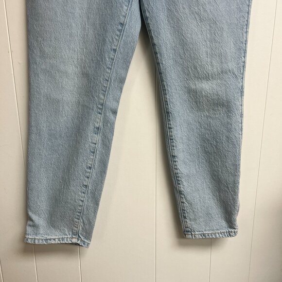 H&M &Denim Light Wash Ultra High Waist Mom Jeans US Size 10 - Picture 8 of 9